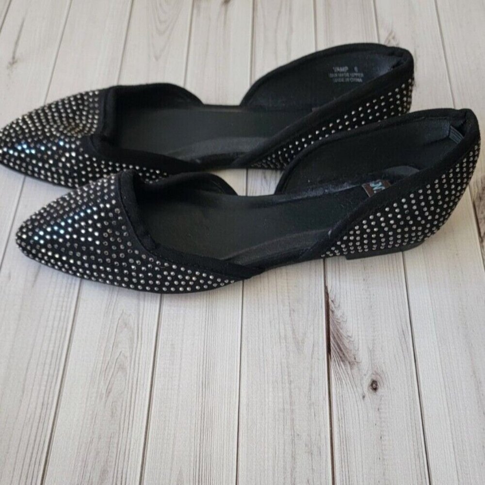 Studded black flats in Women's size 6 NYLA Pointed Toe Shoes